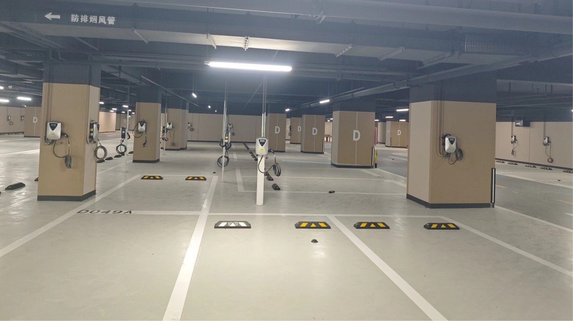 環氧微珠防滑地坪驗收效果|施工面積:3.3萬方|彩田地坪漆